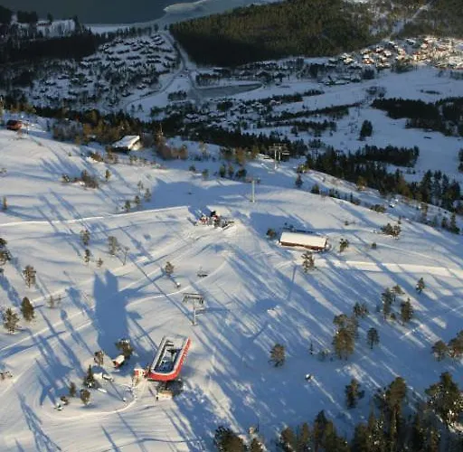 Panorama - Tiurasvegen 39 *